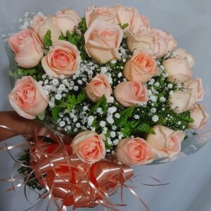 Buquê com 12 Rosas Chá