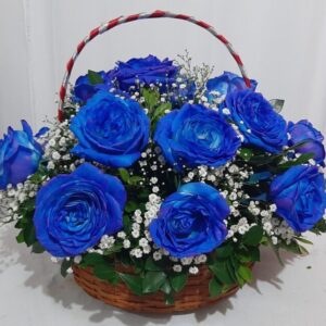 Cesta com 15 Rosas Azuis
