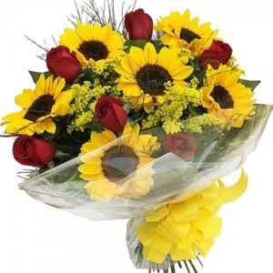 Buquê com 8 Rosas e 8 Girassóis